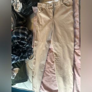 Silicone grip breeches for horse riding